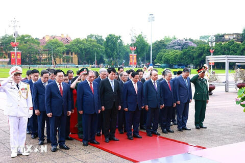 Lãnh đạo Đảng, Nhà nước viếng Chủ tịch Hồ Chí Minh nhân Ngày sinh của Người